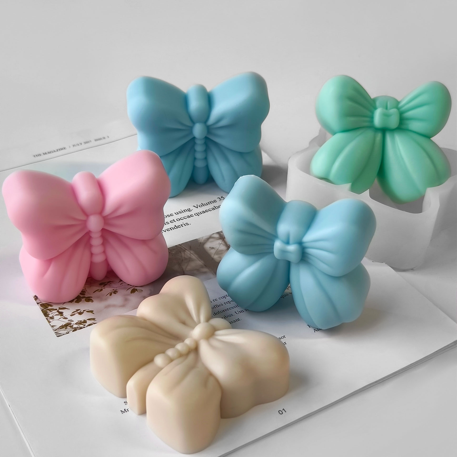 قالب سيليكون على شكل فراشة ورب - مراجعة Soap Making Scents وسعره